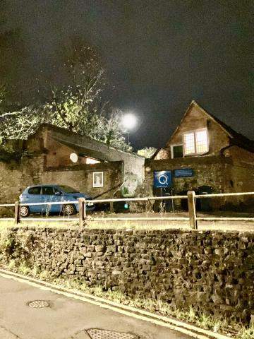 It’s a picture of how to find us, the entrance to the compound where the Quaker Meeting House is